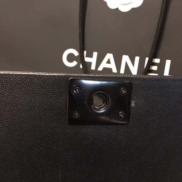 ❌SOLD❌ Chanel so black Le Boy in old medium - Picture 8 of 8